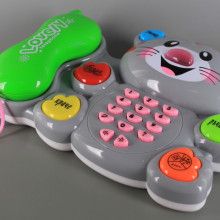 ВЕГА ТОЙС Бебешко играчка- музикално Телефонче Коте Лъки с български език  код 9317