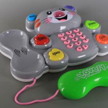 ВЕГА ТОЙС Бебешко играчка- музикално Телефонче Коте Лъки с български език  код 9317