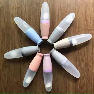 SEVI BEBE   Силиконово шише с лъжичка Код: BR28